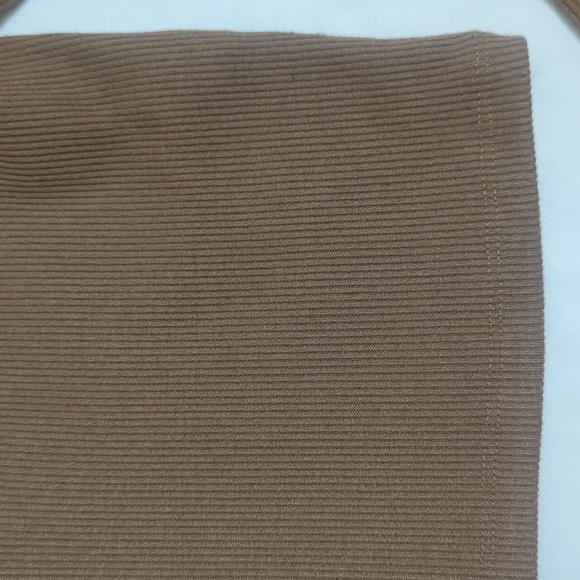Princess Polly Ribbed V-Neck Long Sleeve Crop Top, Color Brown Size 6 - Picture 5 of 12